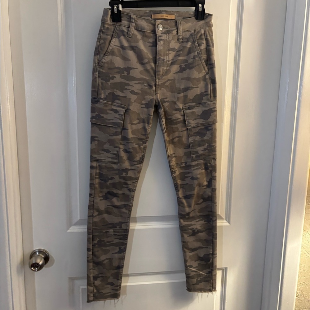 Joe’s The Charlie Ankle Camouflage Cargo Skinny Pants Sz 25 - Picture 2 of 8